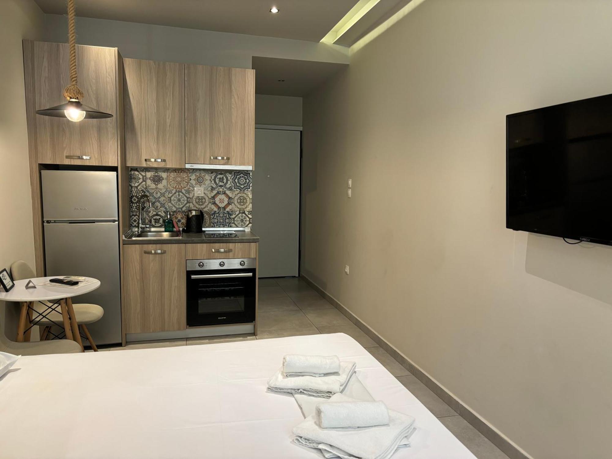 Upper Floor, The Luxury Suites Thessaloníki Ngoại thất bức ảnh