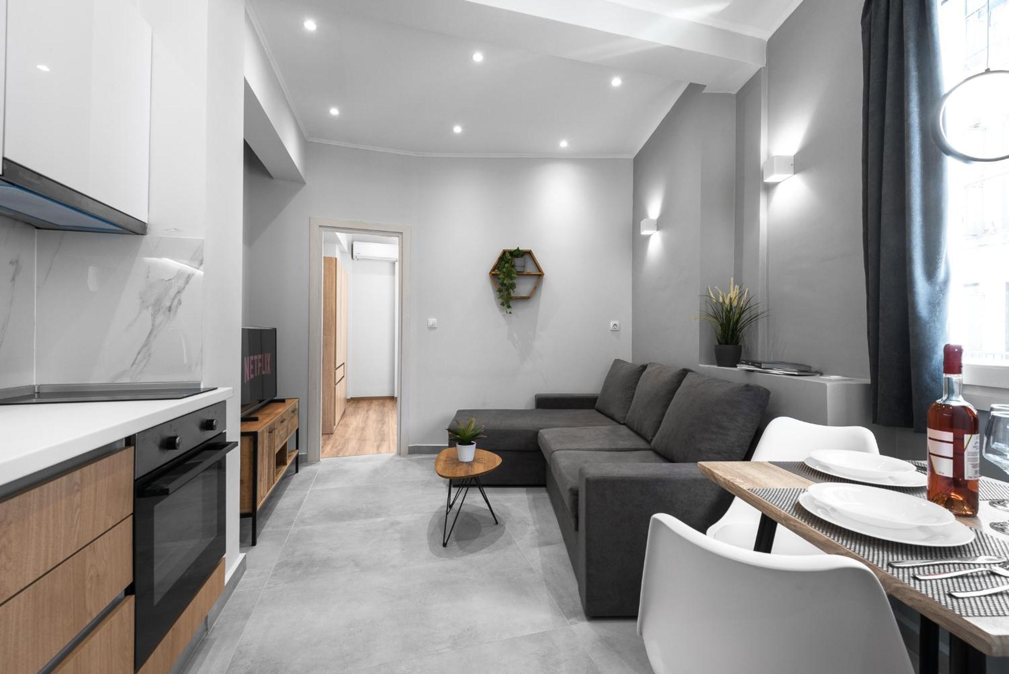 Upper Floor, The Luxury Suites Thessaloníki Ngoại thất bức ảnh